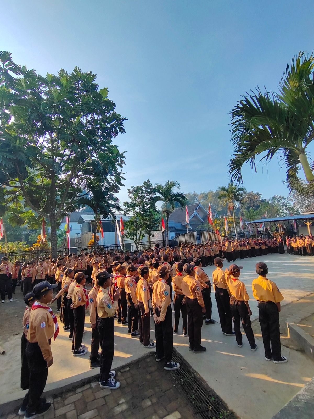 MI Manarul Huda Peringati Hari Pramuka